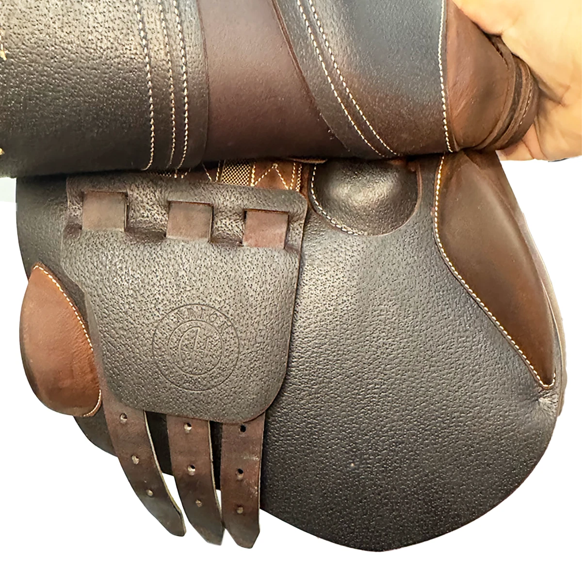 Arion J2 17.5" Used Close Contact Saddle 8 Arion J2 17.5" Used Close Contact Saddle - Image 6