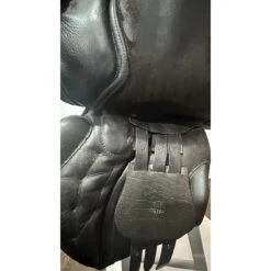 Black Country Ricochet 17" Used Close Contact Saddle 9 Black Country Ricochet 17" Used Close Contact Saddle -Farm House Tack Store C1454C