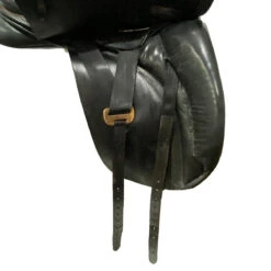 Black Country Eloquence 17" Used Dressage Saddle 9 Black Country Eloquence 17" Used Dressage Saddle -Farm House Tack Store Used black country eloquence dressage flap2