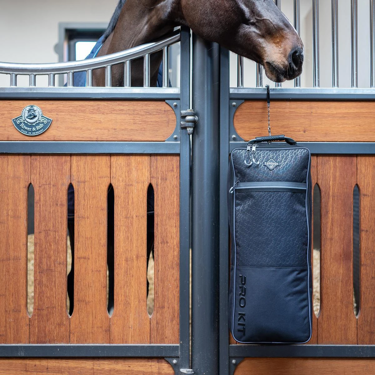 LeMieux Elite Pro Bridle Bag 7 LeMieux Elite Pro Bridle Bag - Image 5