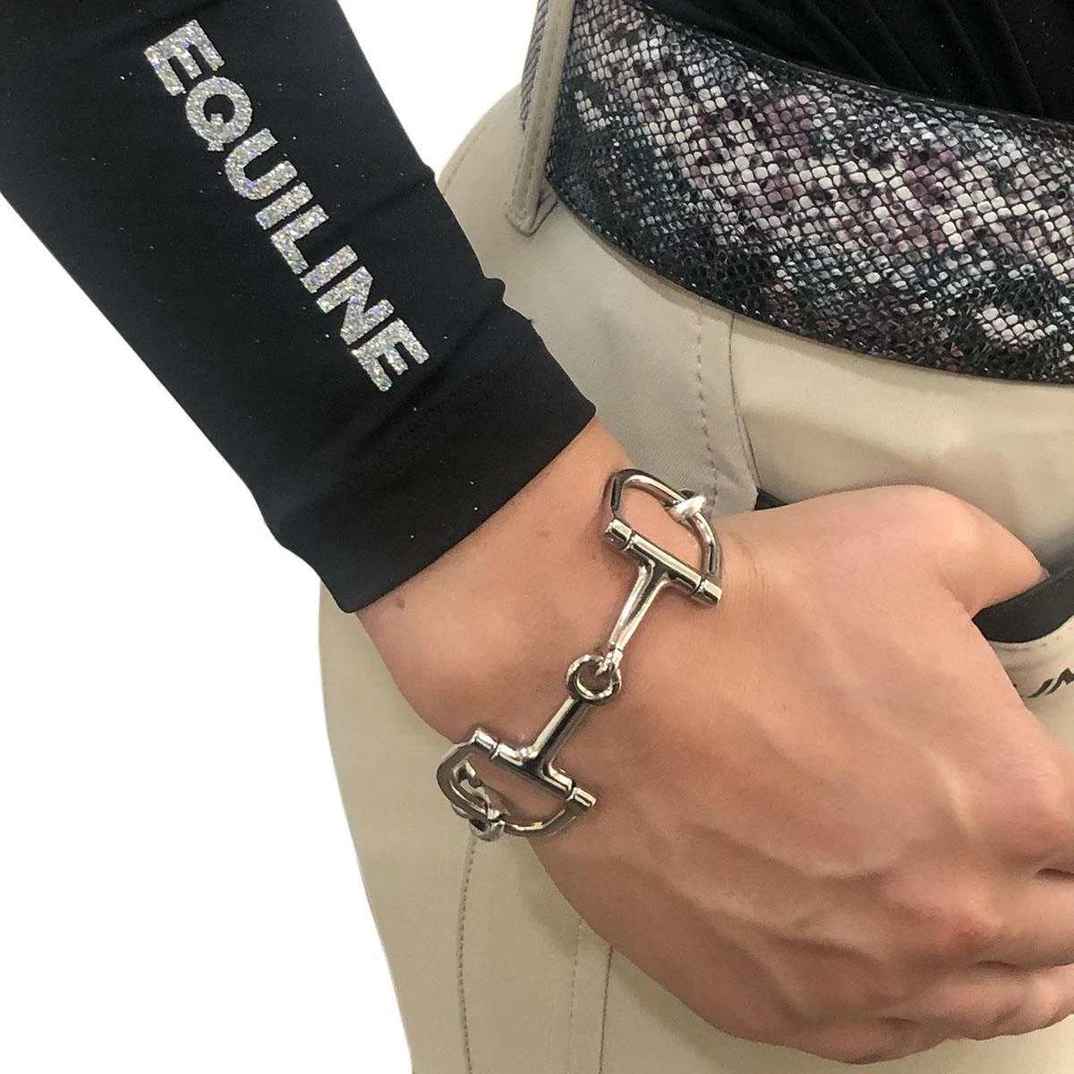 V2 Designs Silver D Snaffle Bracelet 7 V2 Designs Silver D Snaffle Bracelet - Image 5