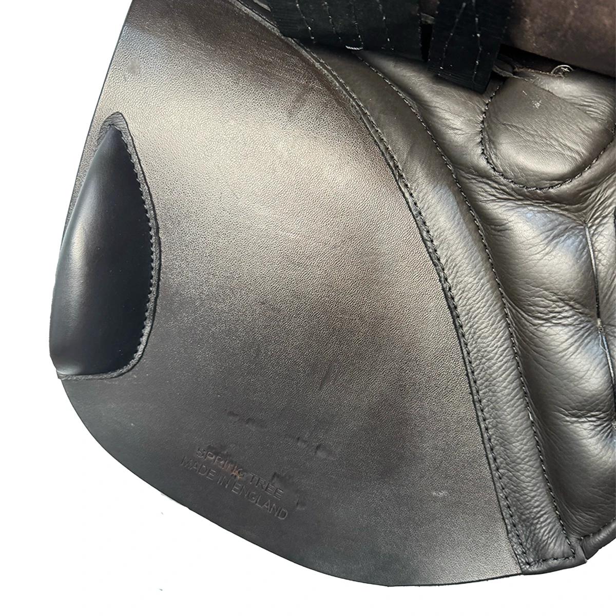 Black Country Quantum 17.5" Used Close Contact Saddle 11 Black Country Quantum 17.5" Used Close Contact Saddle - Image 9