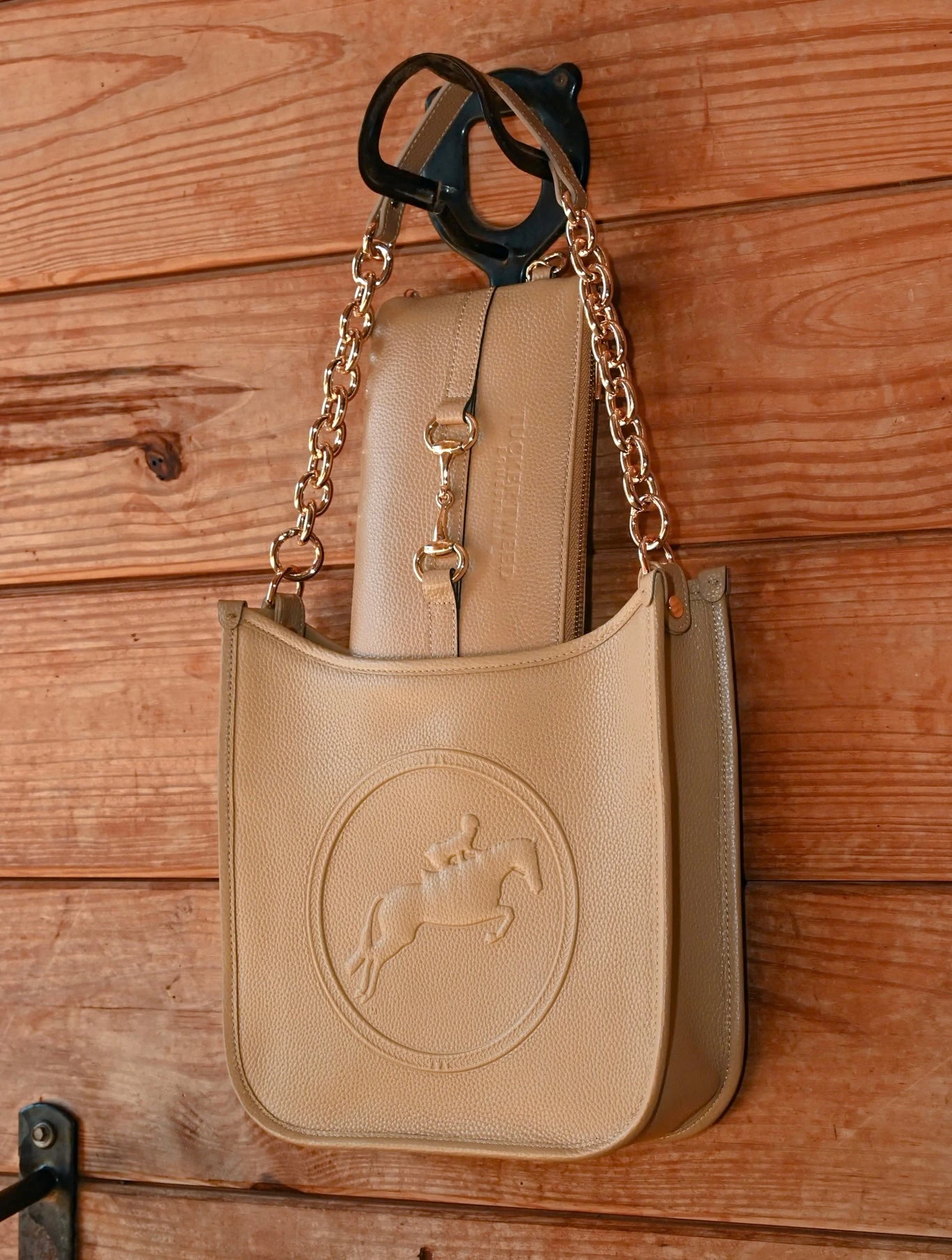 Tucker Tweed Middleburg Messenger, Hunter/Jumper 3 Tucker Tweed Middleburg Messenger, Hunter/Jumper